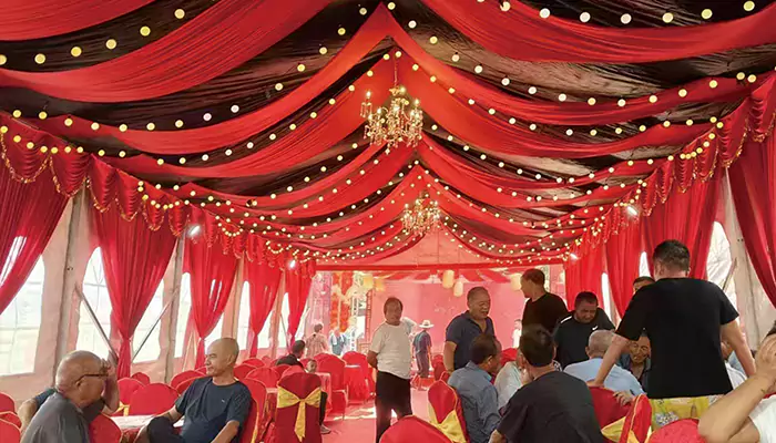 Bidh teanta putadh is tarraing airson fèist fìon ag atharrachadh eòlas ithe a-muigh