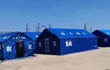 Tha Tangshan Pengcheng Outdoor air a bhith gu mòr an sàs ann an gnàthachadh phròiseasan teanta faochadh mòr-thubaist, a’ togail loidhne dìon càileachd làidir airson solar èiginn.